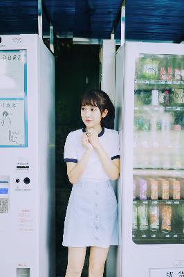 日本真人版免费PPT