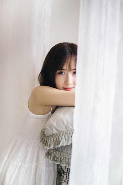 抓QQ弹弹的大欧派动漫版